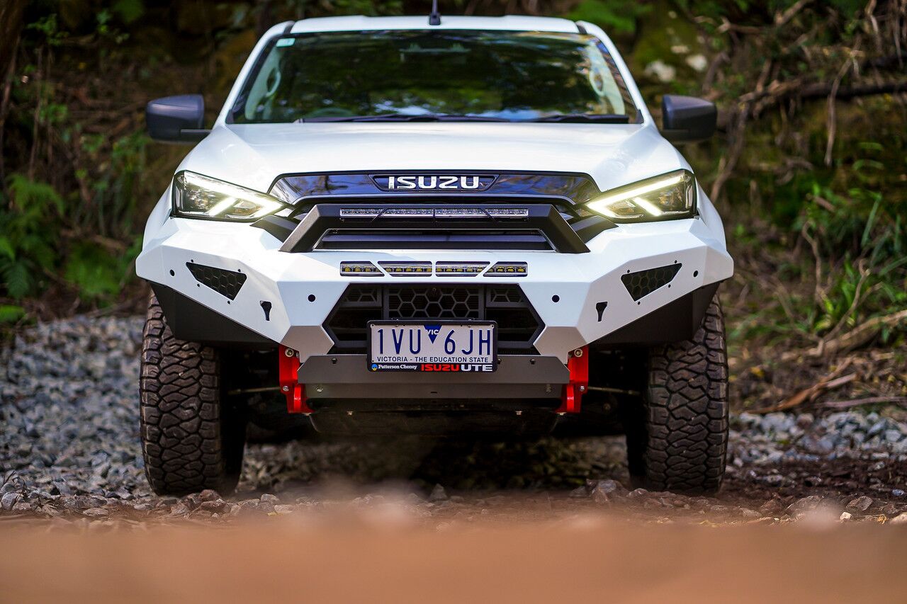 Predator Bull Bar Isuzu MUX 2021 On Blueflame Automotive